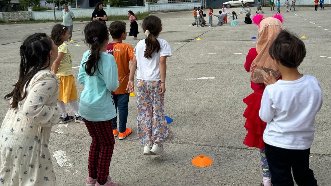 Okulumuzda Geleneksel Çocuk Oyunları Etkinliği Yapıldı.